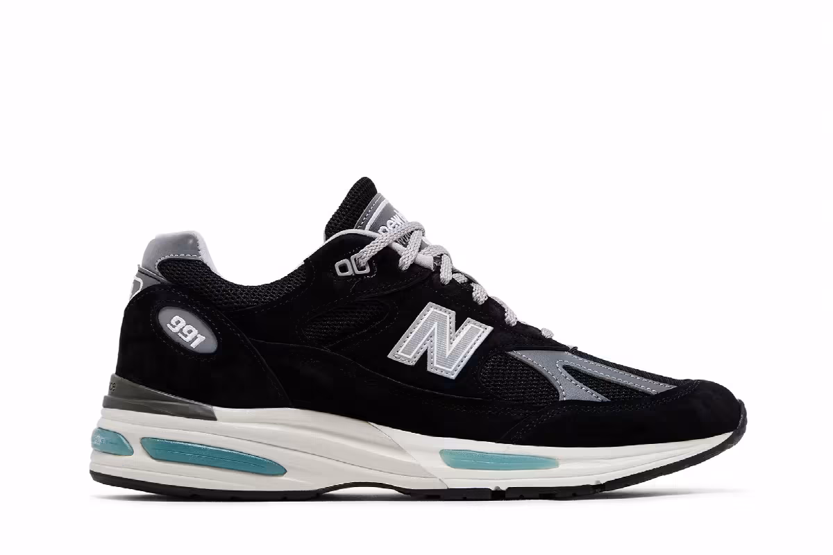 New Balance 991v2 Made in England Black, view 2