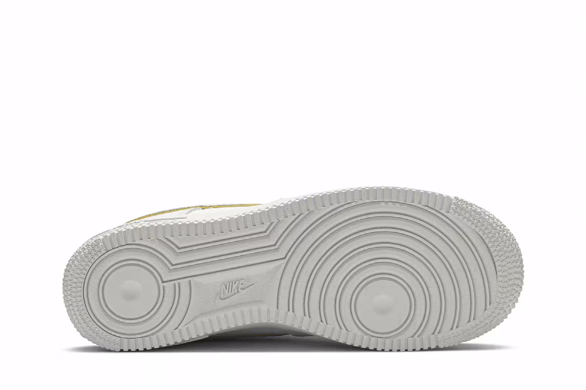 Nike Women's Air Force 1 07 ESS Metallic Gold, view 5