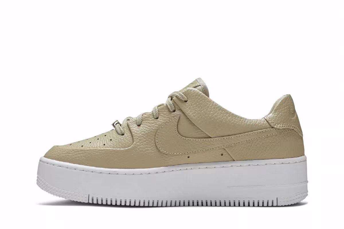 Nike Women's Air Force 1 Sage Low 2 Desert Ore, view 4