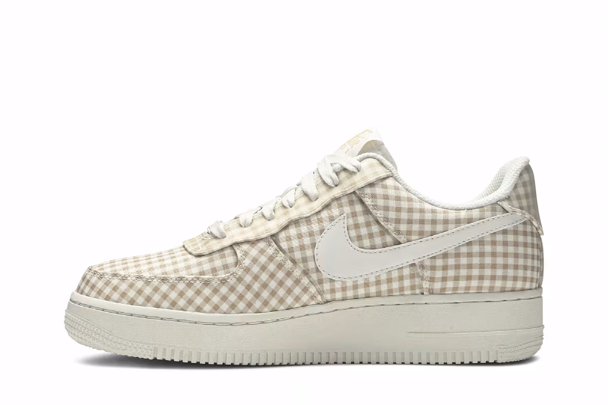 Nike Women's Air Force 1 Low QS Gingham Pack - Beige, view 4