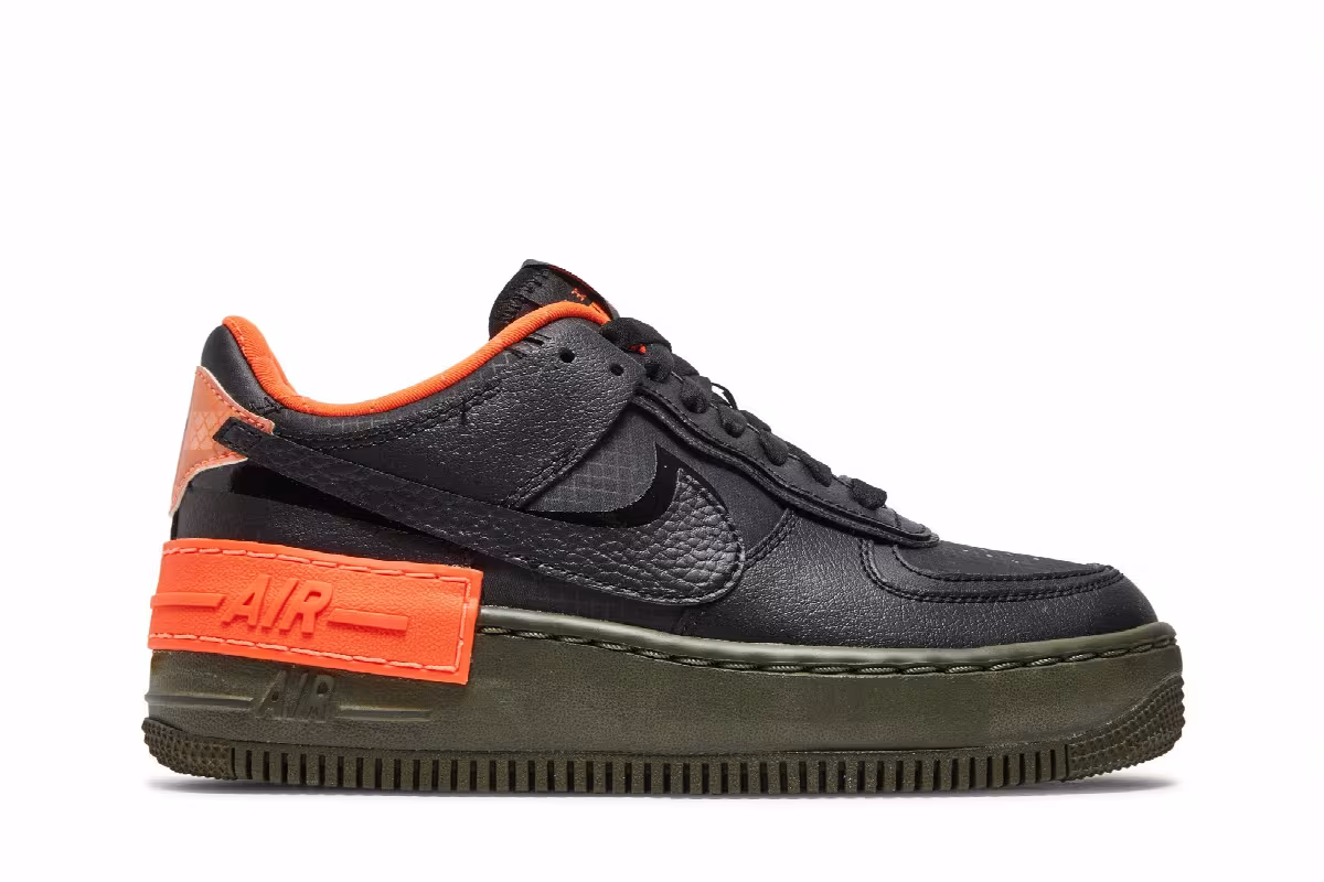 Nike Women's Air Force 1 Shadow Hyper Crimson, view 2