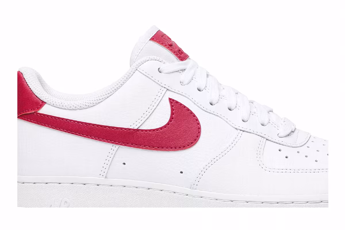 Nike Women's Air Force 1 07 Wild Cherry, view 3