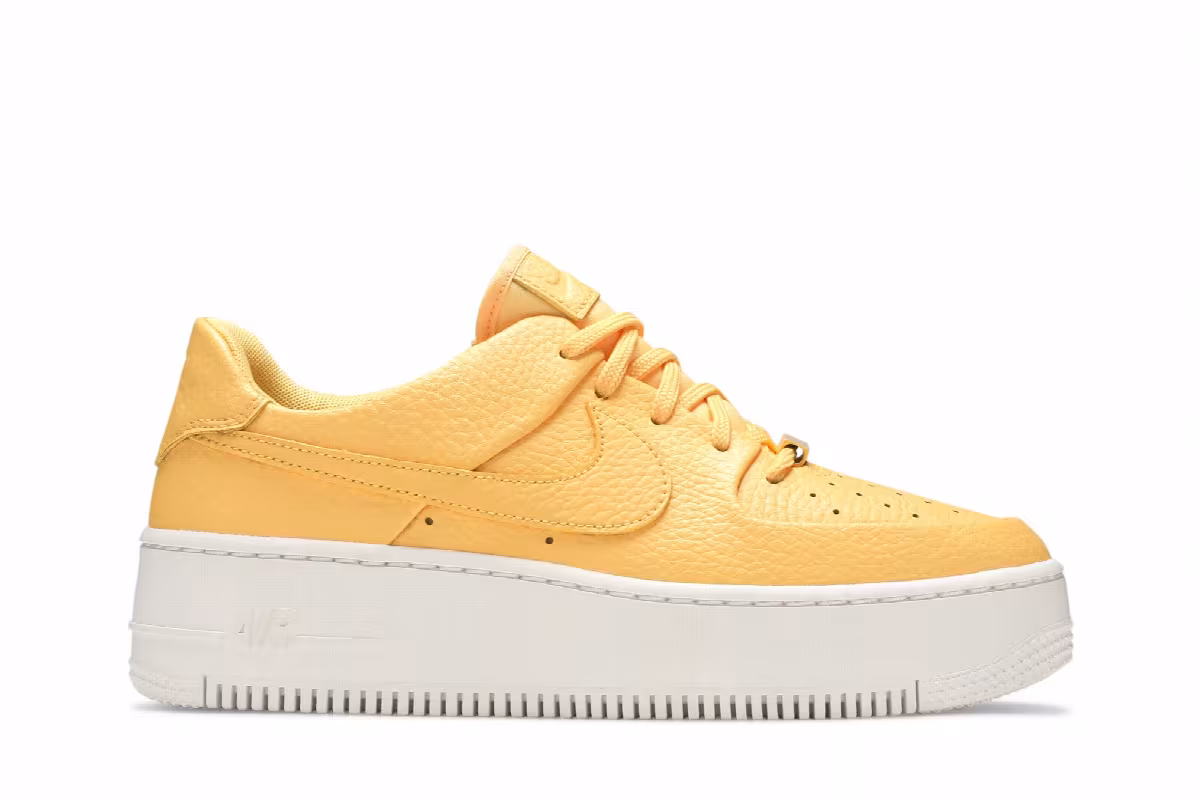 Nike Women's Air Force 1 Sage Low Topaz Gold, view 2