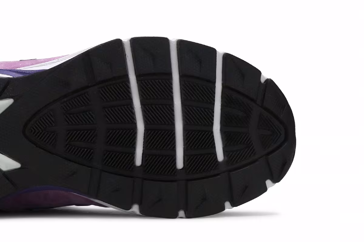 New Balance Women's 990v5 Made in USA Prism Purple Pink, view 6