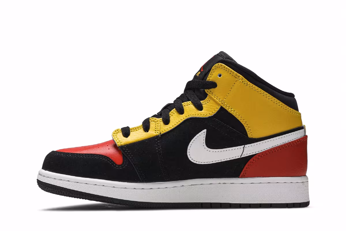 Nike Air Jordan 1 Mid SE GS Amarillo Team Orange, view 4