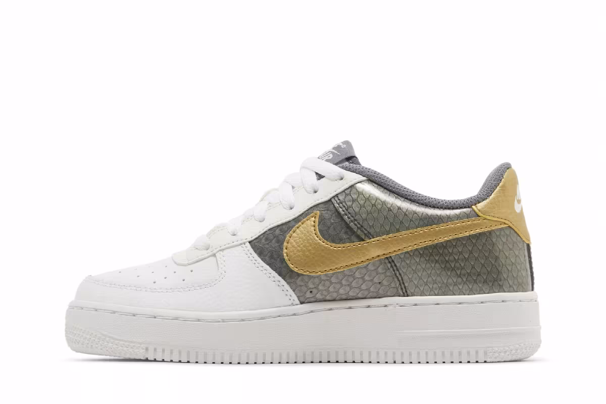 Nike Air Force 1 Low GS Gold Dragon, view 4