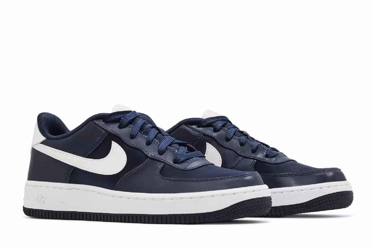 Nike Air Force 1 Low GS Valentines Day - Obsidian, view 9