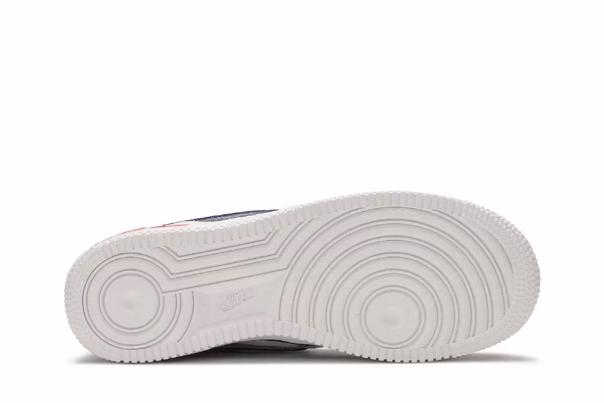 Nike Air Force 1 Low GS Swoosh Chain, view 5