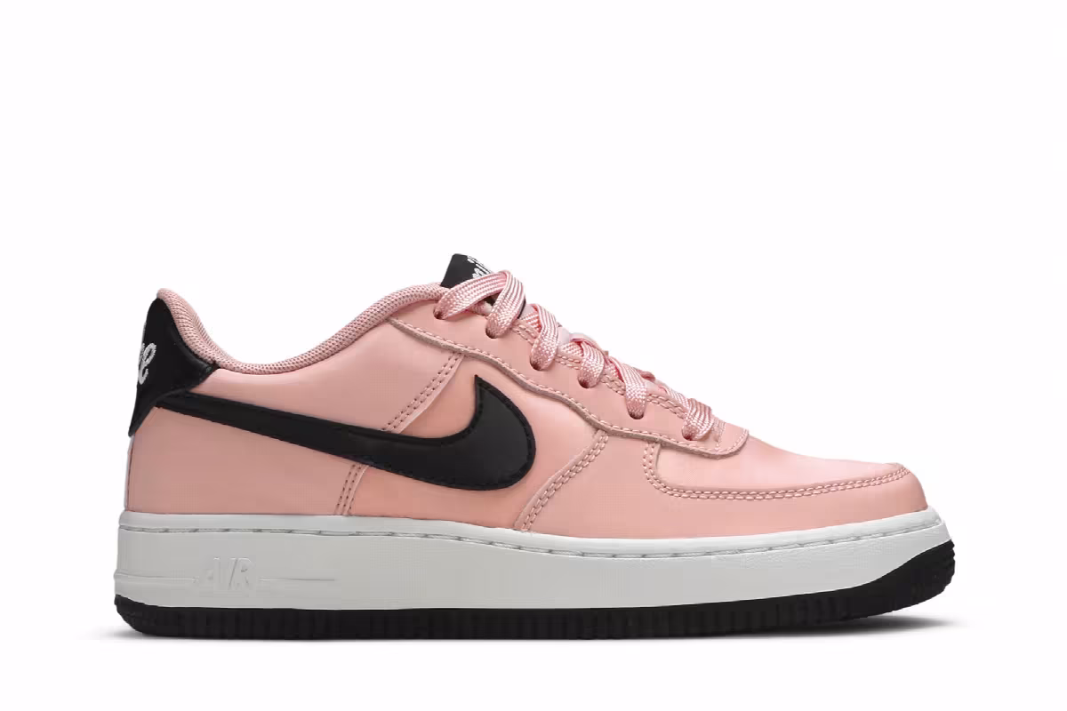 Nike Air Force 1 Low GS Valentines Day, view 2