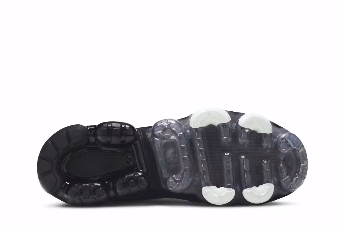 Nike Air VaporMax 3.0 Flash Crimson, view 5