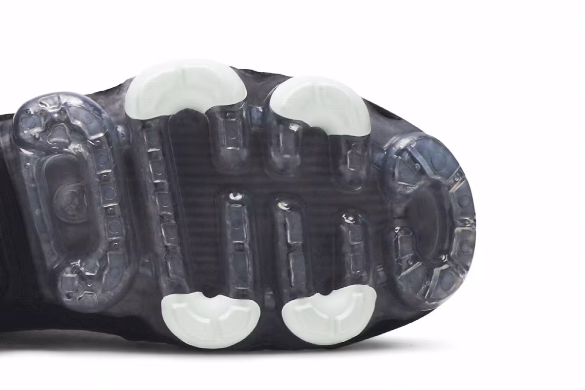 Nike Air VaporMax 3.0 Flash Crimson, view 6