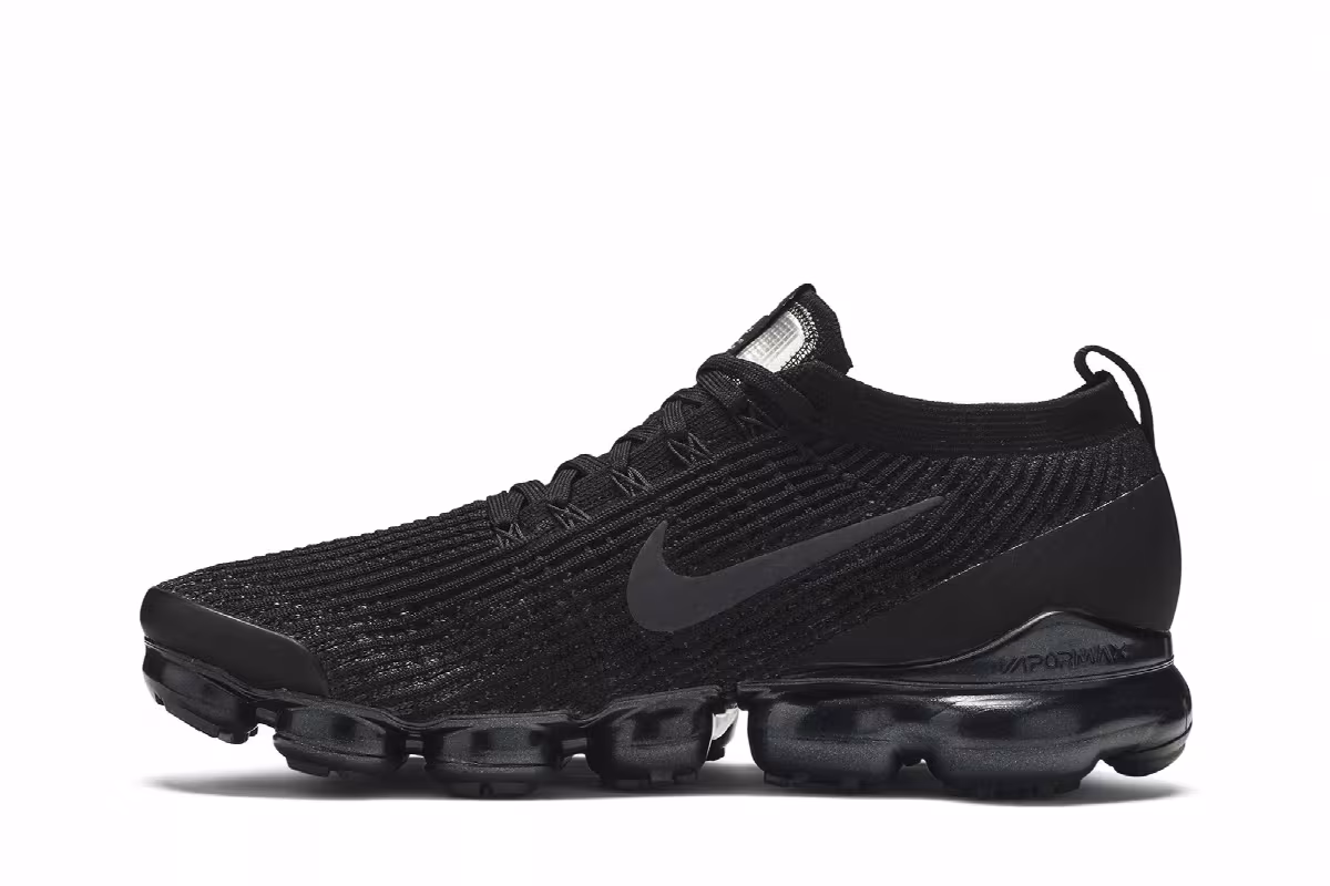 Nike Air VaporMax Flyknit 3 Triple Black, view 4