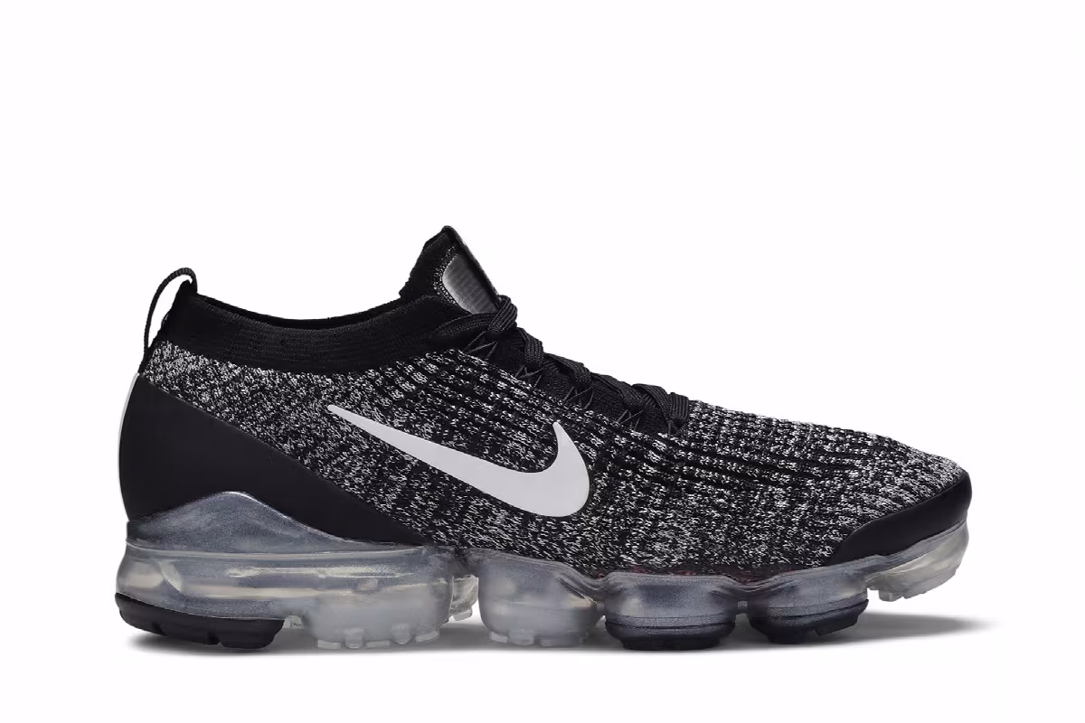 Nike Air VaporMax Flyknit 3 Oreo, view 2