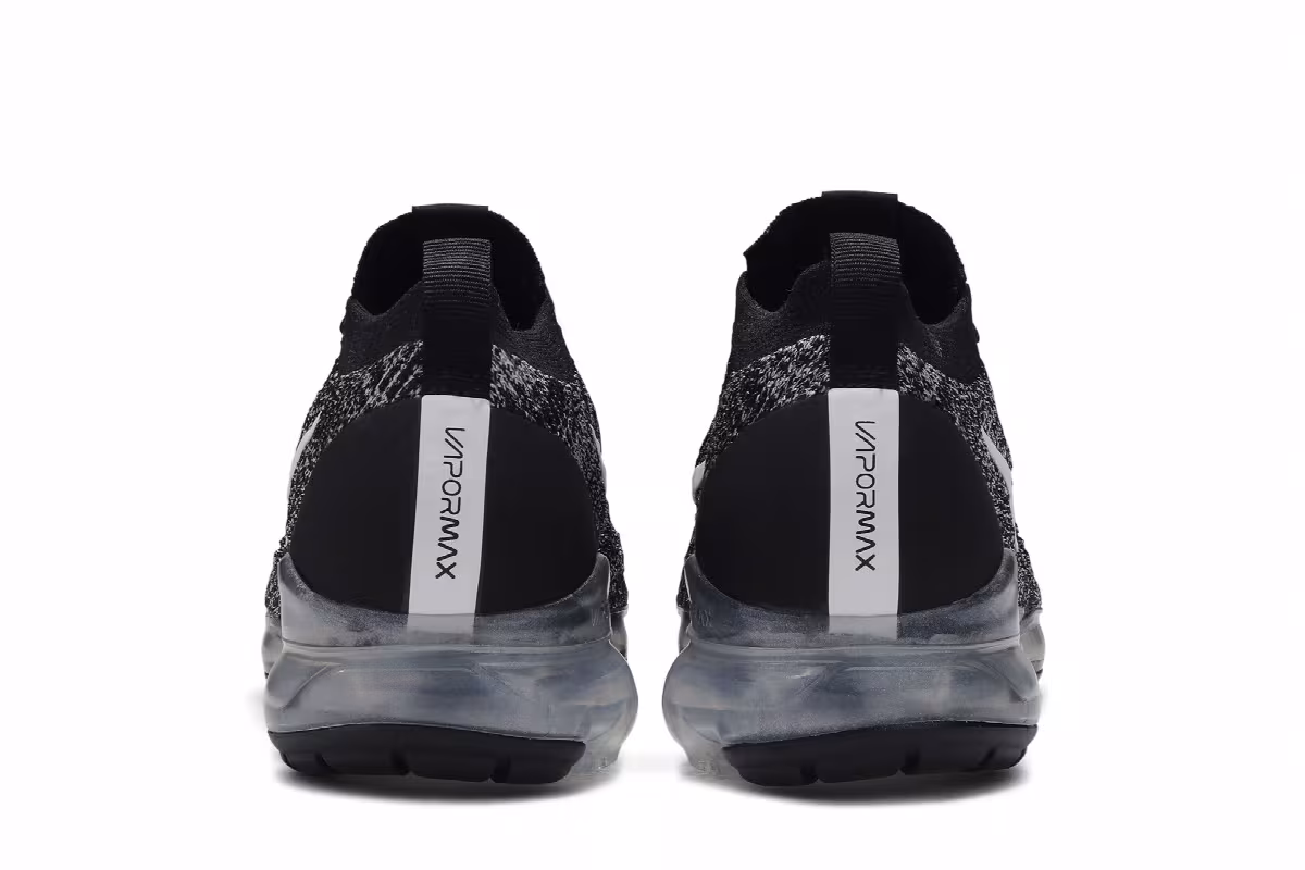 Nike Air VaporMax Flyknit 3 Oreo, view 7