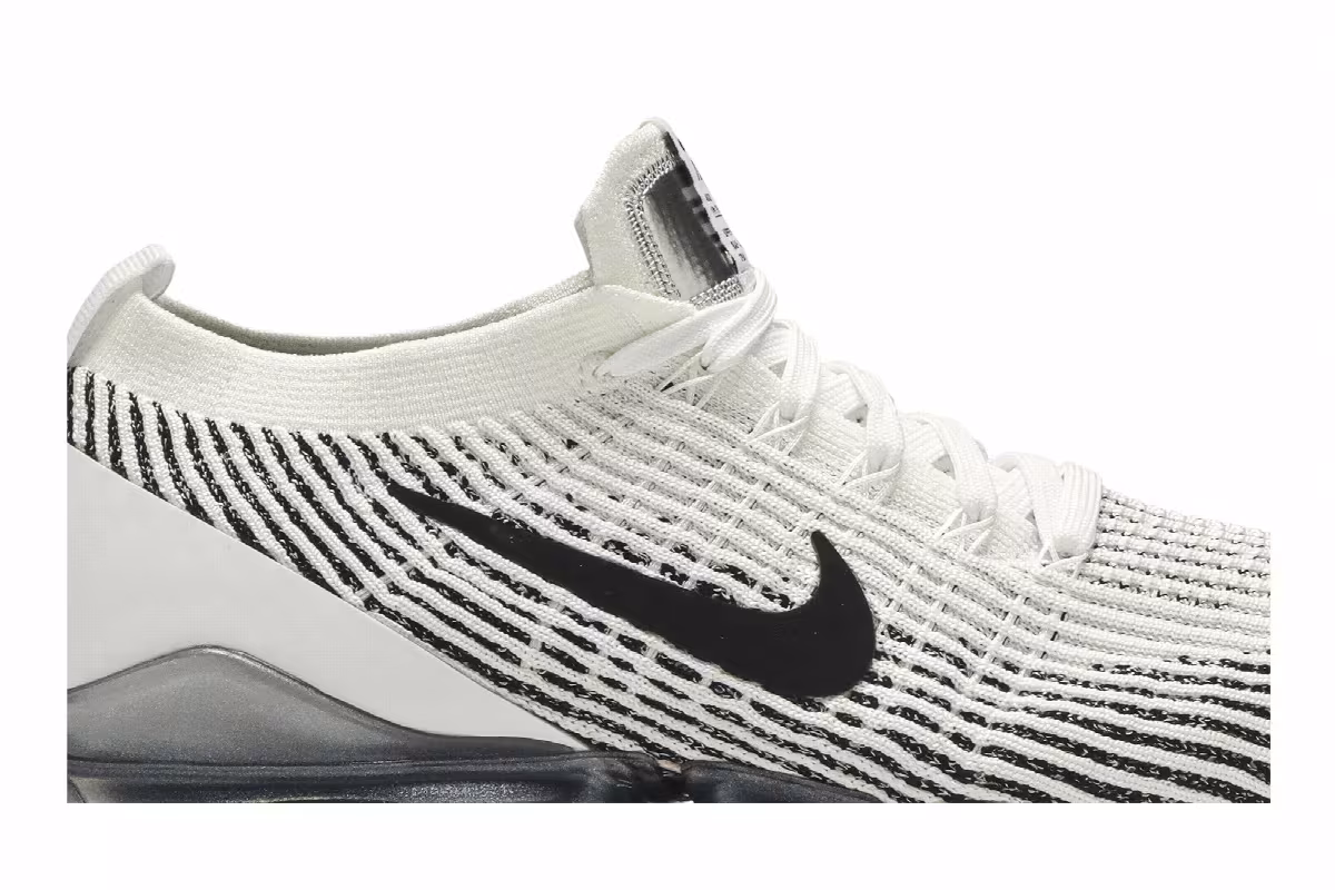 Nike Air VaporMax Flyknit 3 Zebra, view 3