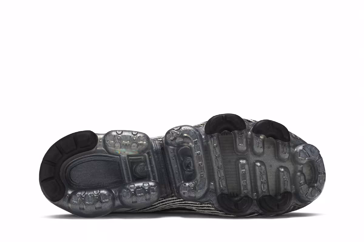 Nike Air VaporMax Flyknit 3 Zebra, view 5