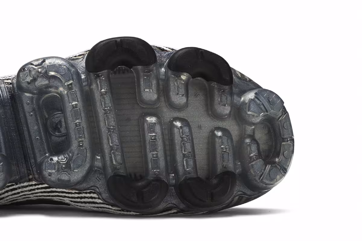 Nike Air VaporMax Flyknit 3 Zebra, view 6