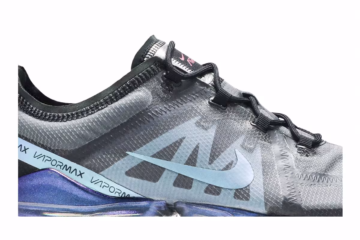 Nike Air VaporMax 2019 Throwback Future, view 3