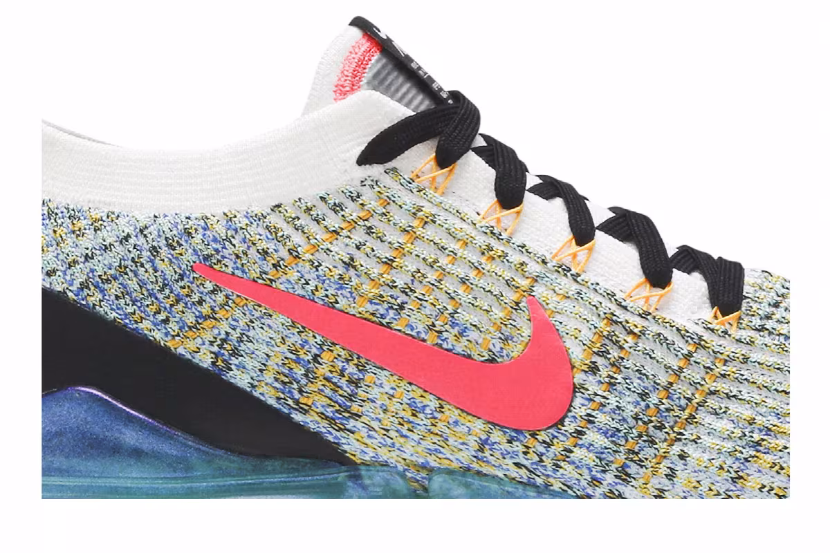 Nike Air VaporMax Flyknit 3 Turquoise Crimson, view 3