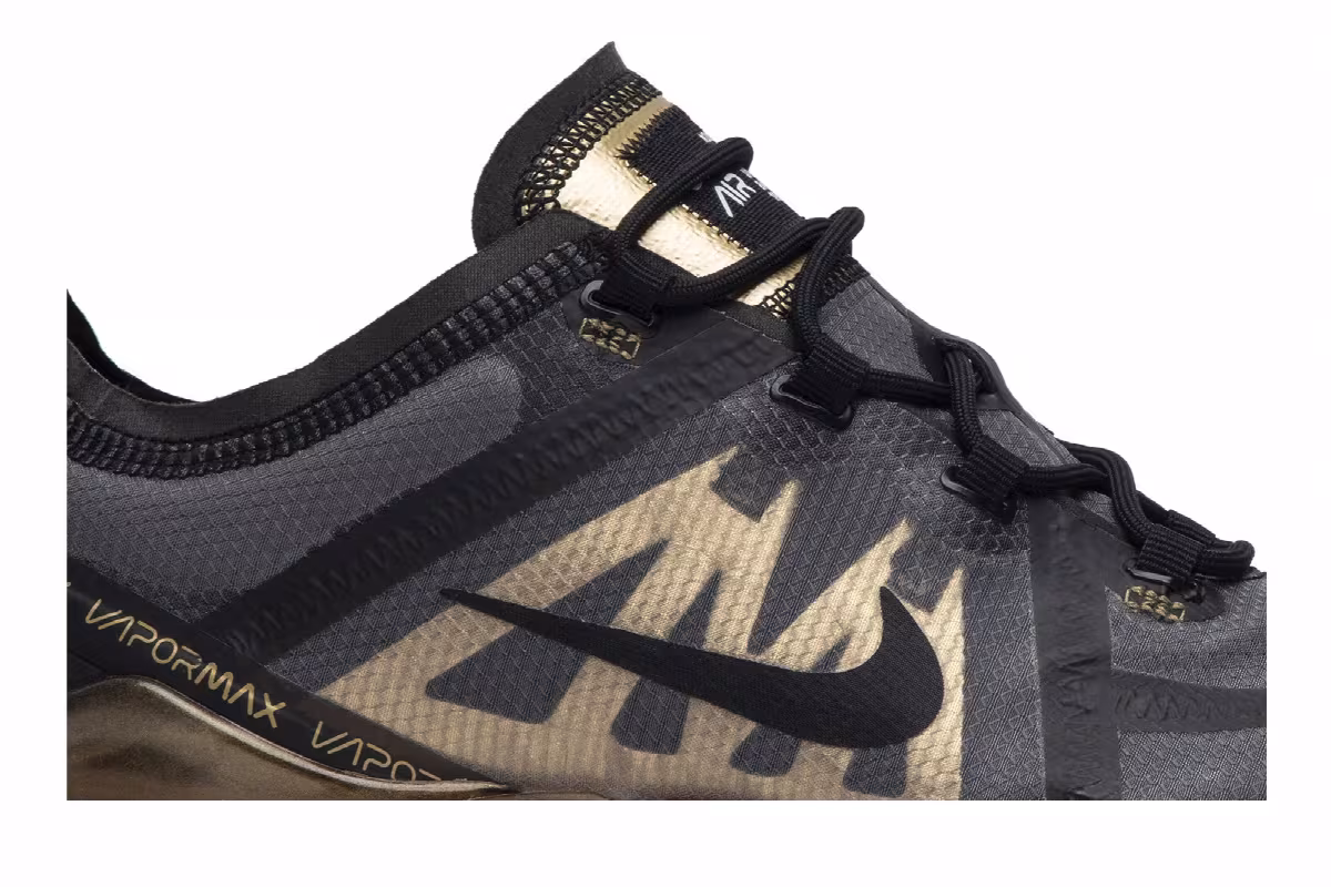 Nike Air VaporMax 2019 Black Gold, view 3