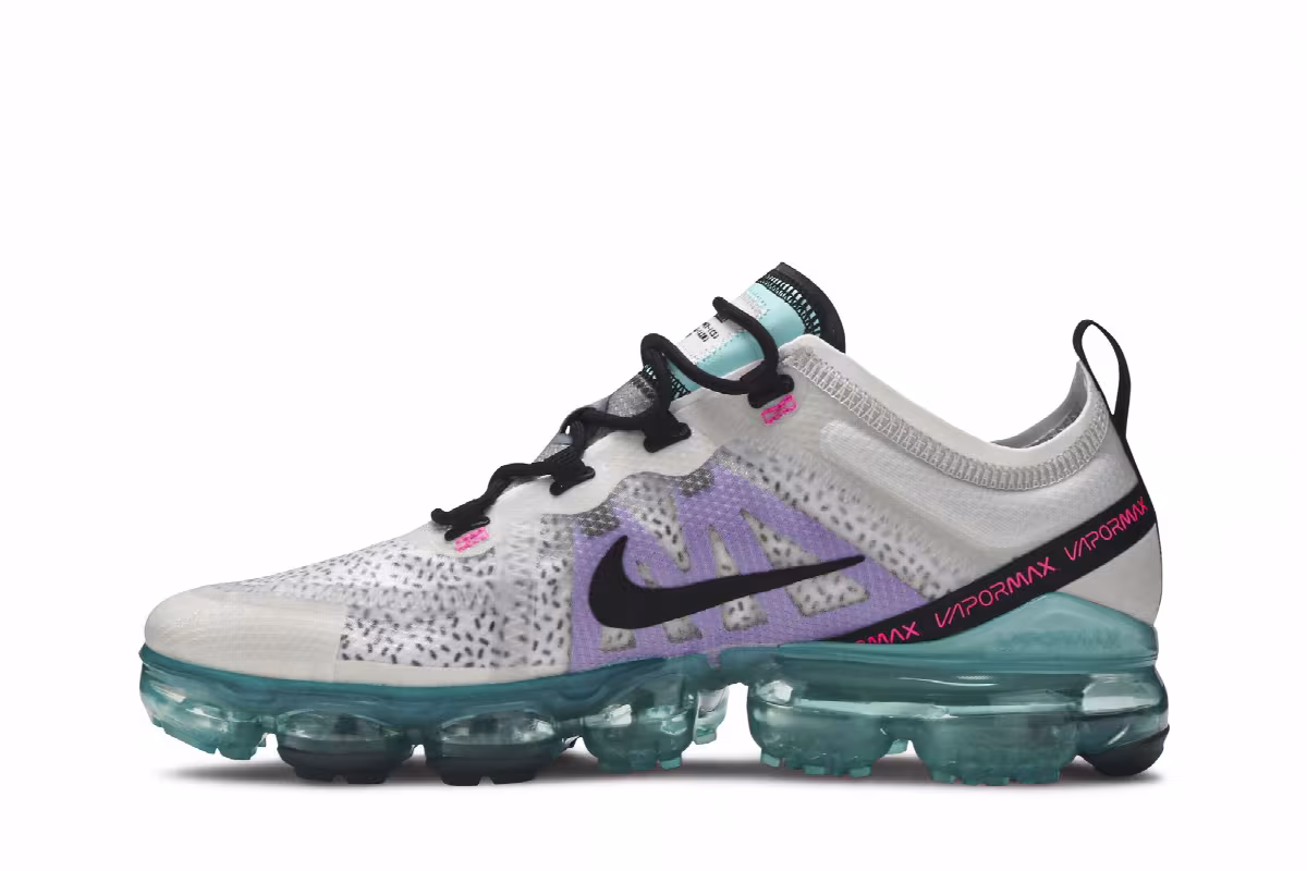 Nike Air VaporMax 2019 Dragonfruit, view 4