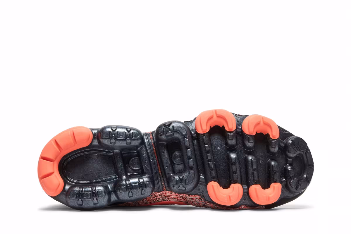 Nike Air VaporMax Flyknit 3 Hyper Crimson, view 5