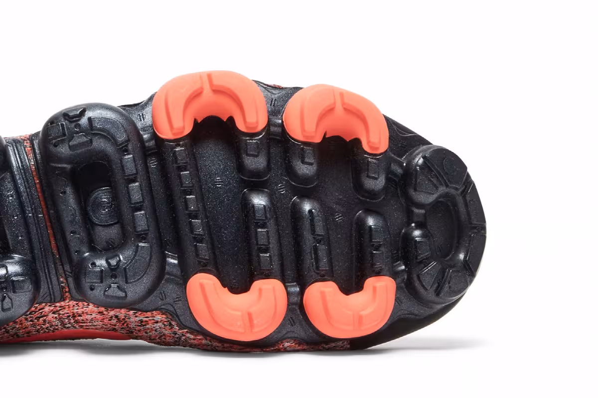 Nike Air VaporMax Flyknit 3 Hyper Crimson, view 6