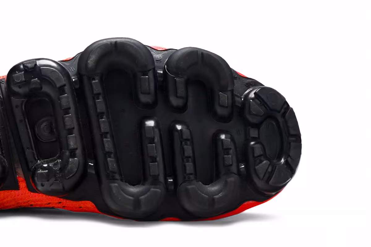 Nike Air VaporMax 3.0 Flash Crimson, view 6