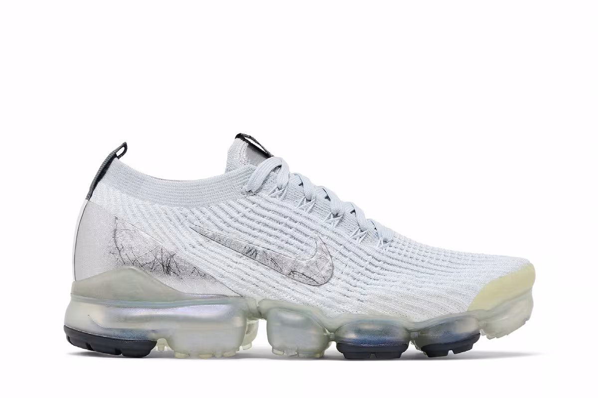 Nike Air VaporMax Flyknit 3 Reflective Silver, view 2