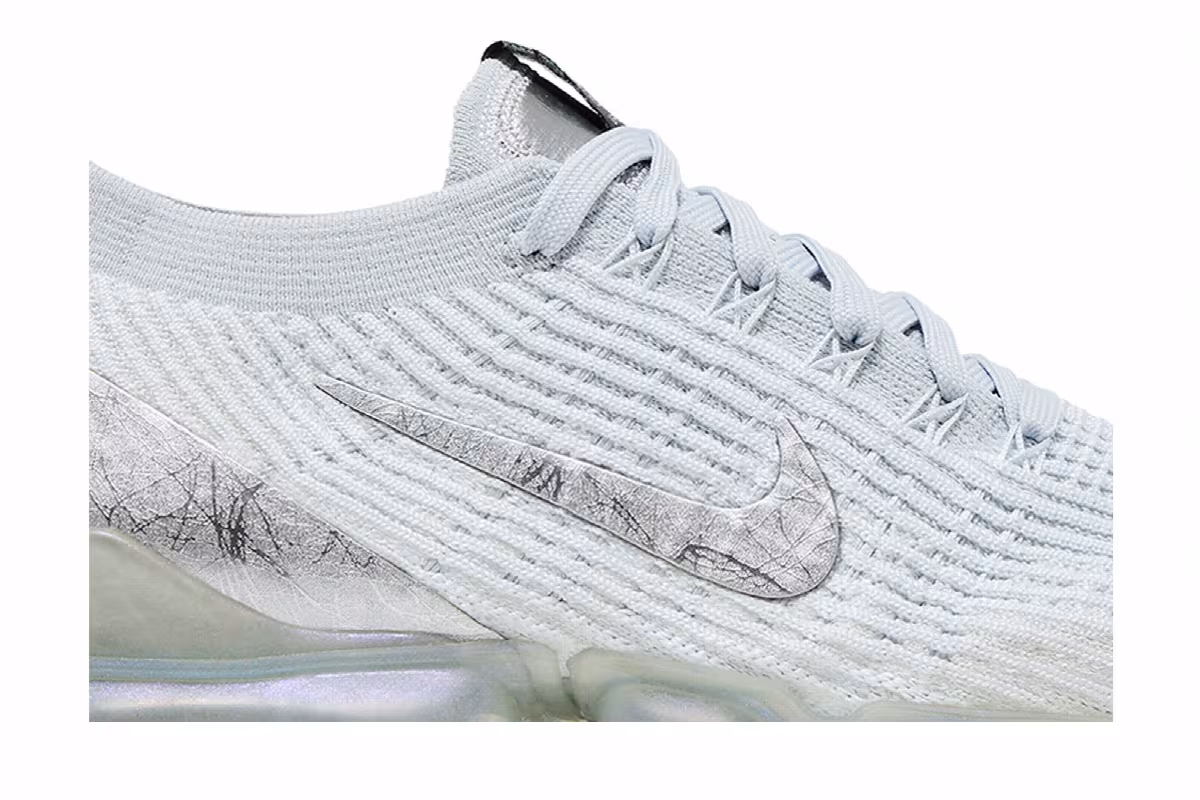 Nike Air VaporMax Flyknit 3 Reflective Silver, view 3