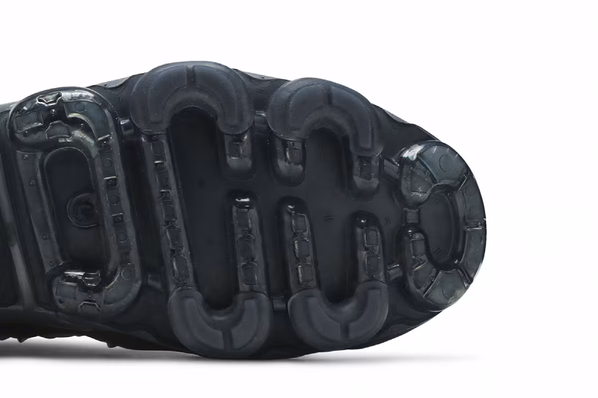 Nike Air VaporMax Plus Wolf Grey, view 6