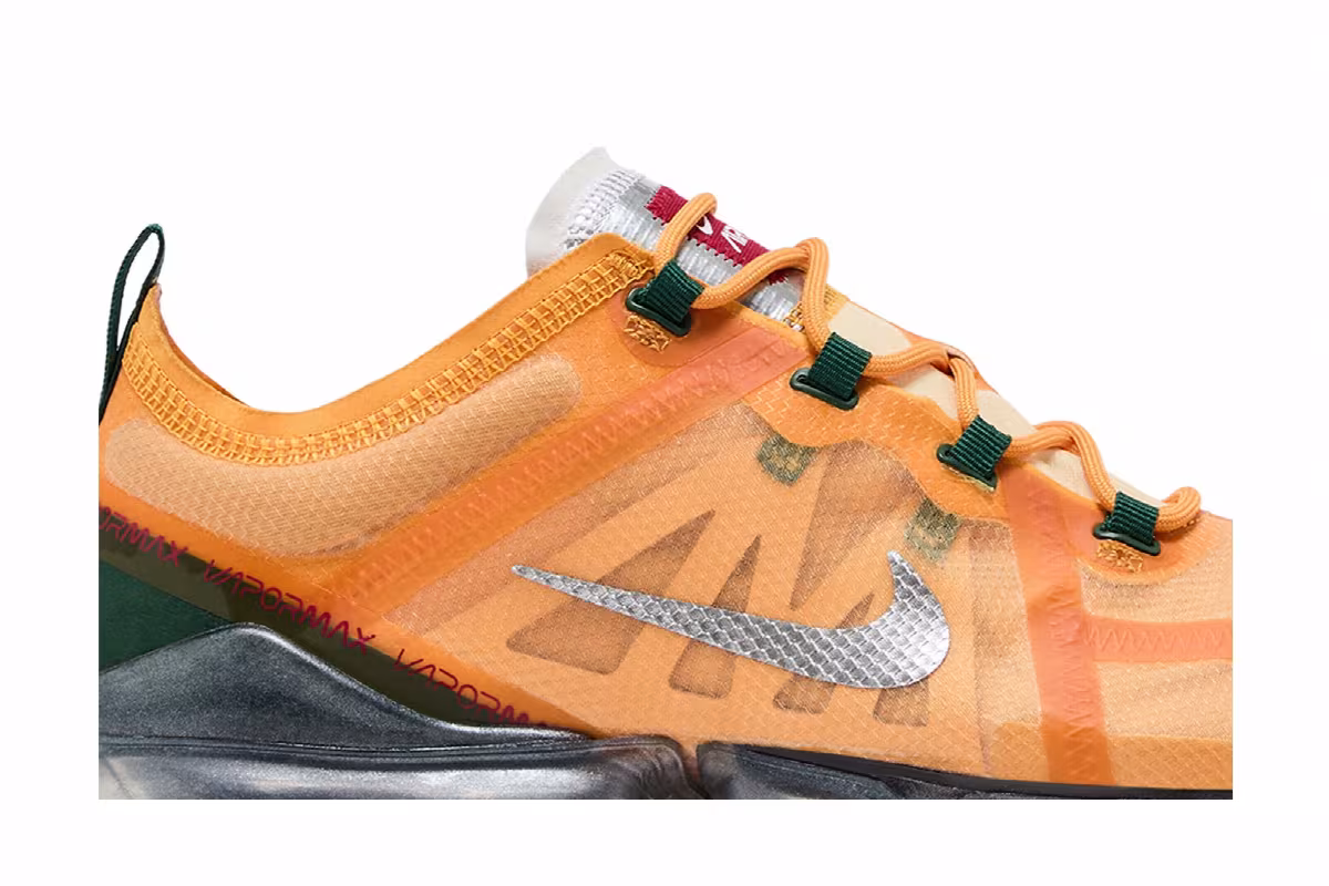 Nike Air VaporMax 2019 Canyon Gold, view 3