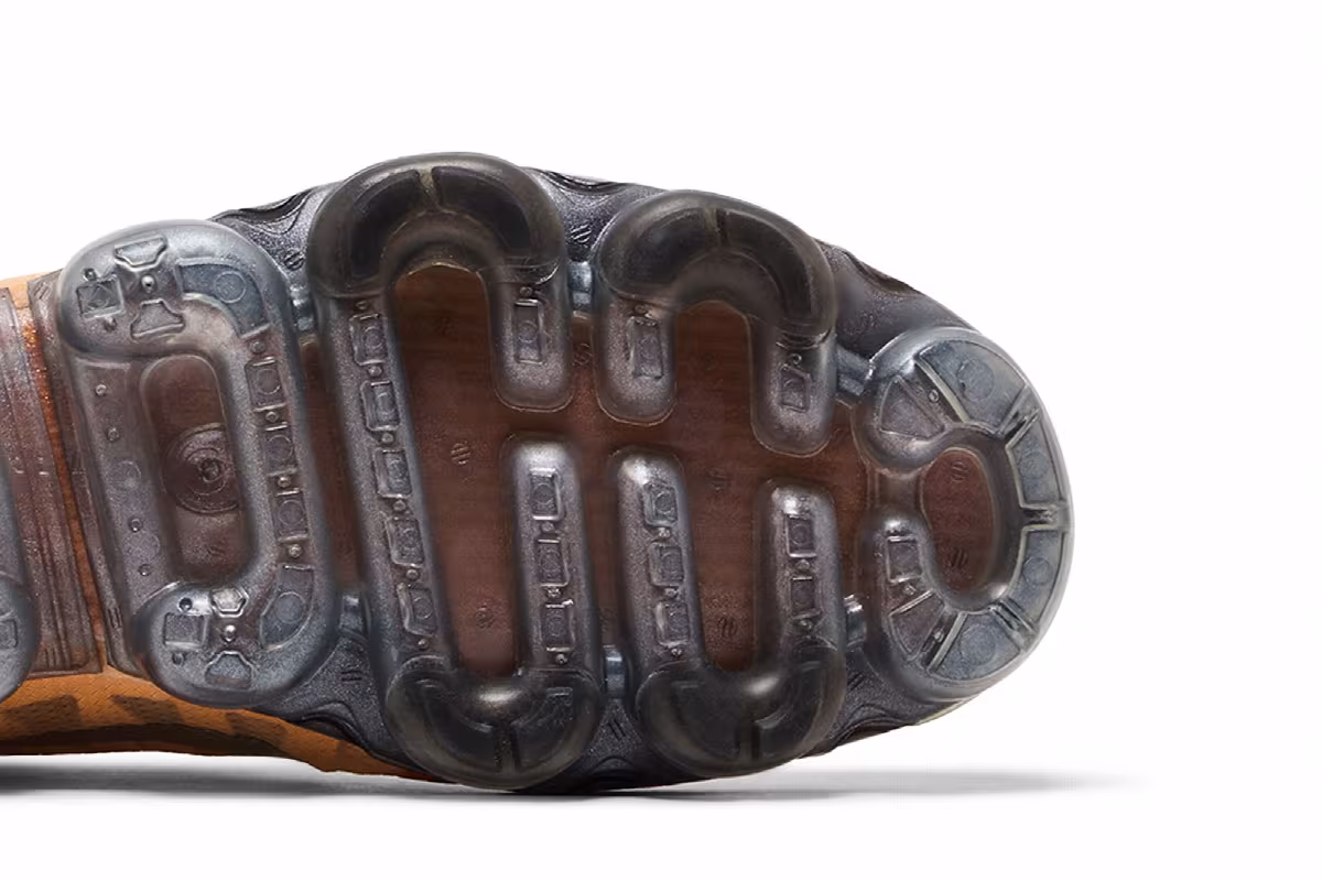 Nike Air VaporMax 2019 Canyon Gold, view 6