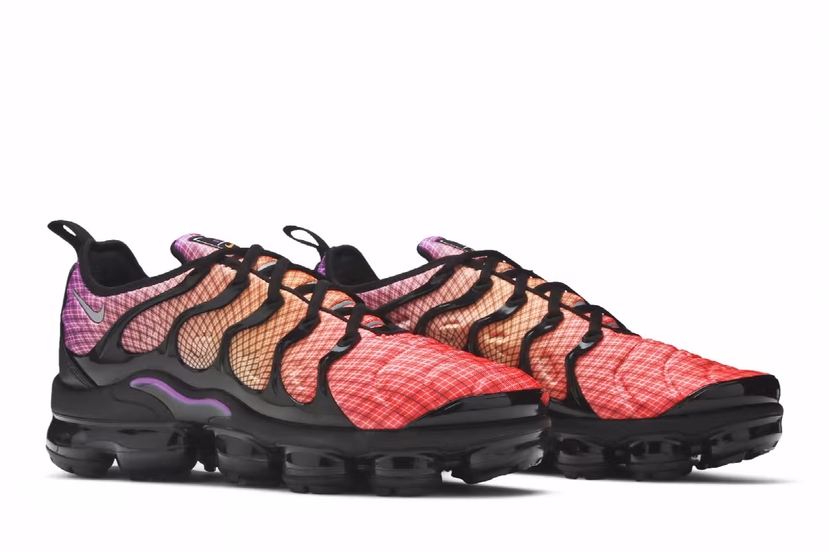 Nike Air VaporMax Plus Grid Sunset, view 9