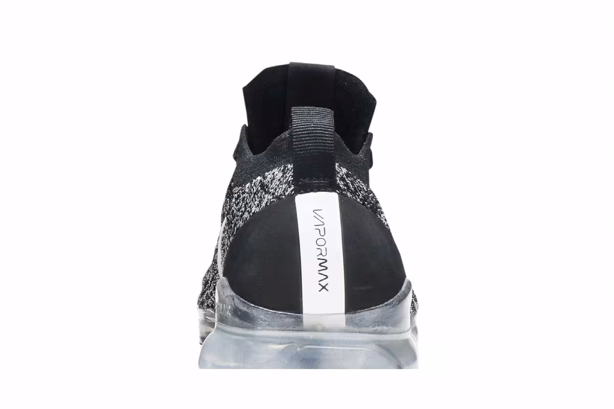 Nike Women's Air VaporMax Flyknit 3 Oreo, view 8