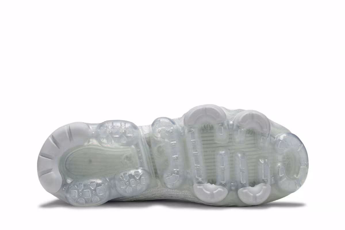 Nike Women's Air VaporMax Flyknit 3 Pure Platinum, view 5