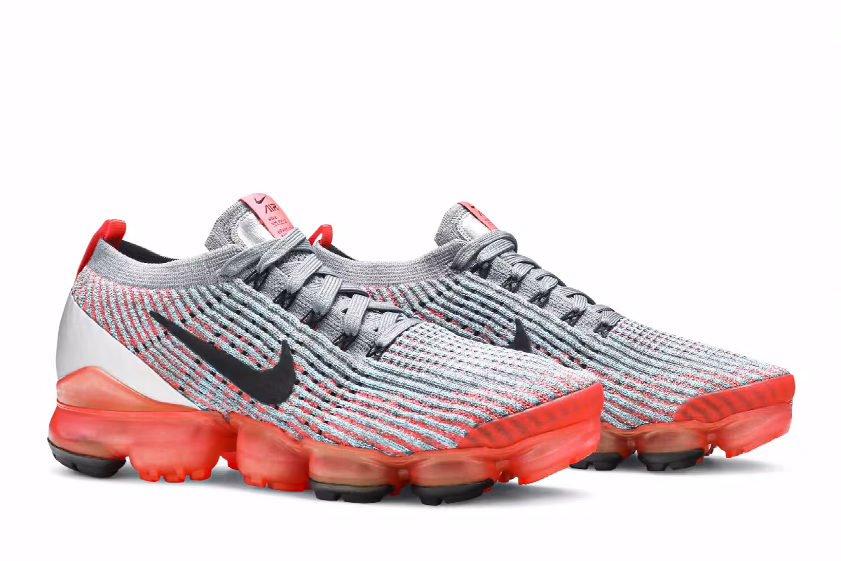 Nike Women's Air VaporMax Flyknit 3 Flash Crimson, view 9