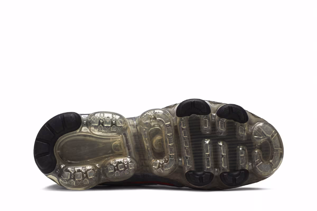 Nike Women's Air VaporMax 2019 Black Metallic Gold, view 5
