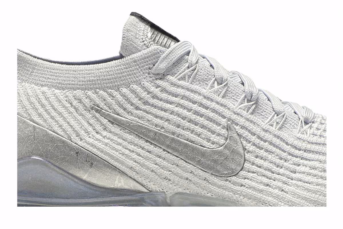 Nike Women's Air VaporMax Flyknit 3 White Silver, view 3