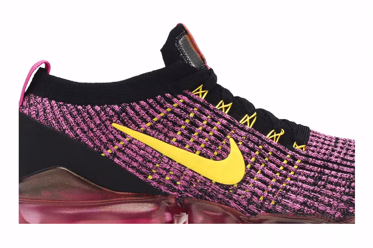 Nike Women's Air VaporMax Flyknit 3 Fuchsia Orange, view 3