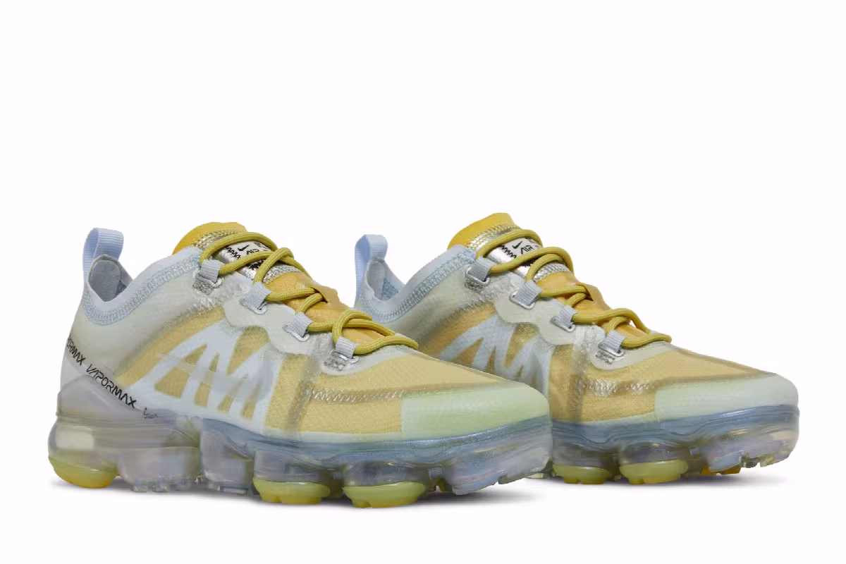 Nike Women's Air VaporMax 2019 Premium Celery, view 9