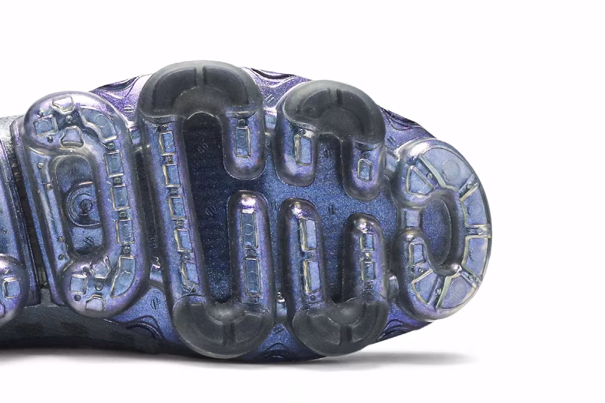 Nike Women's Air VaporMax 2019 Throwback Future, view 6