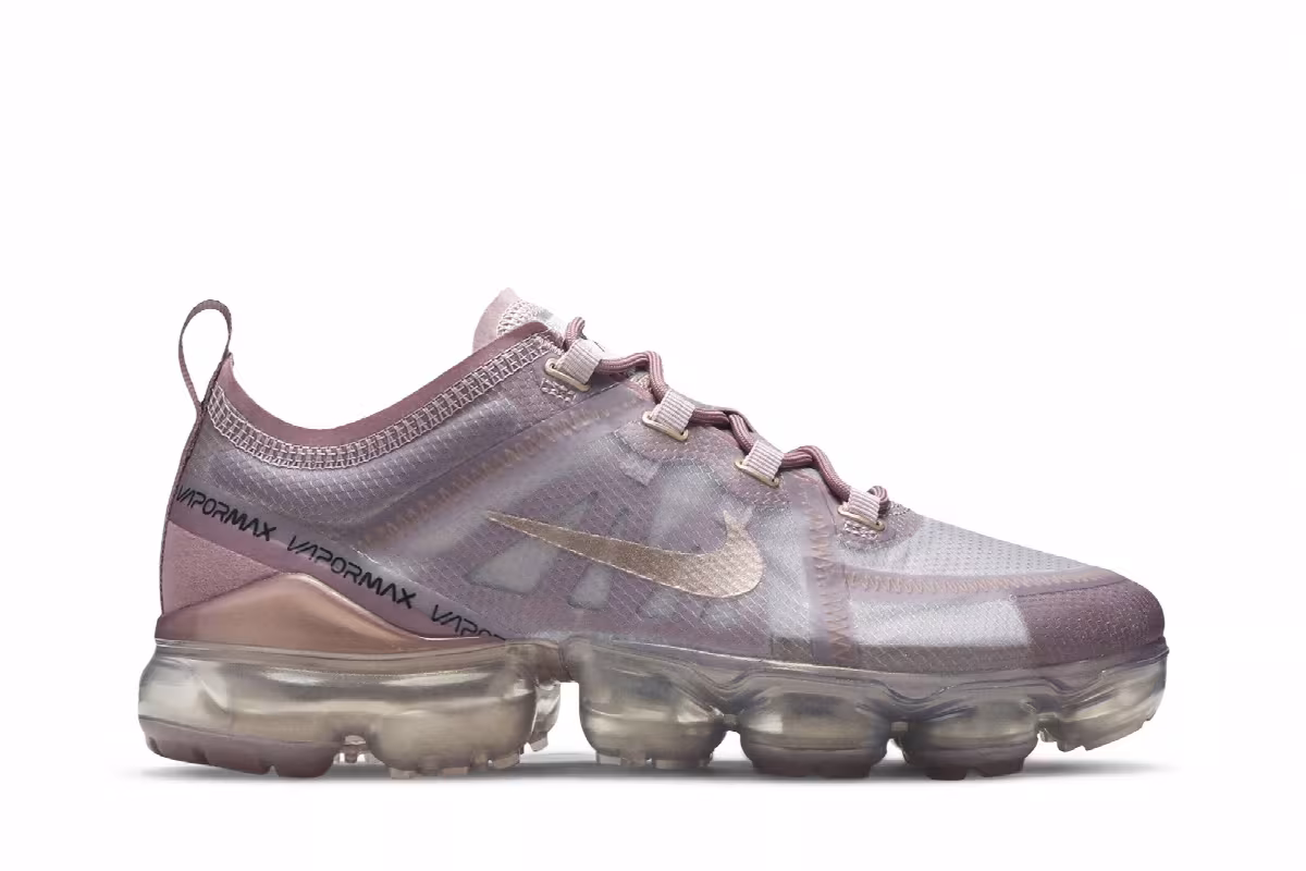 Nike Women's Air VaporMax 2019 Soft Pink, view 2
