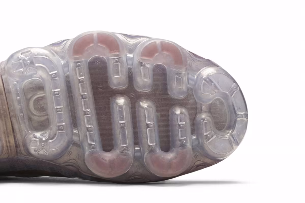 Nike Women's Air VaporMax 2019 Soft Pink, view 6