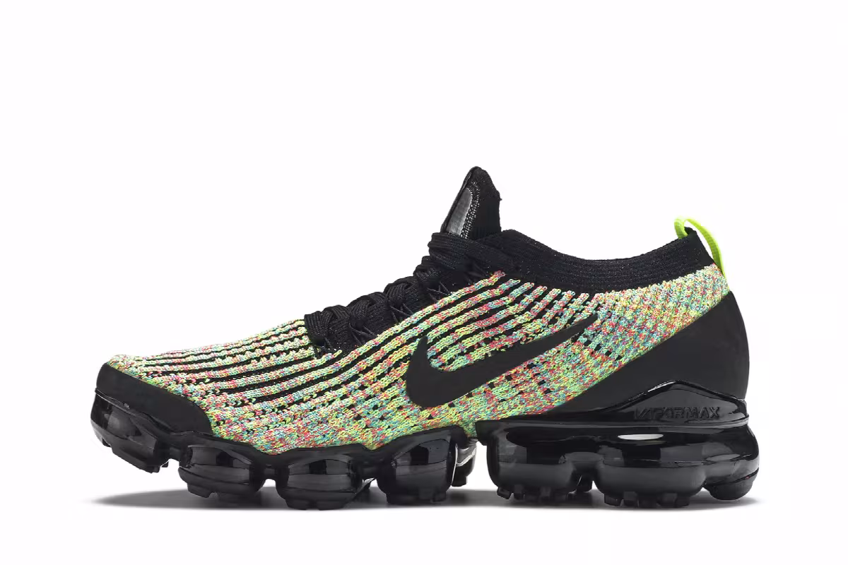 Nike Women's Air VaporMax Flyknit 3 Multi-Color, view 4