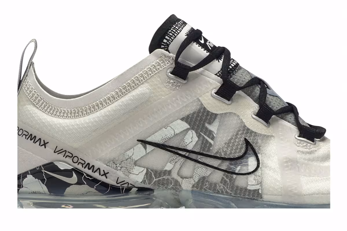 Nike Women's Air VaporMax 2019 Vast Grey, view 3