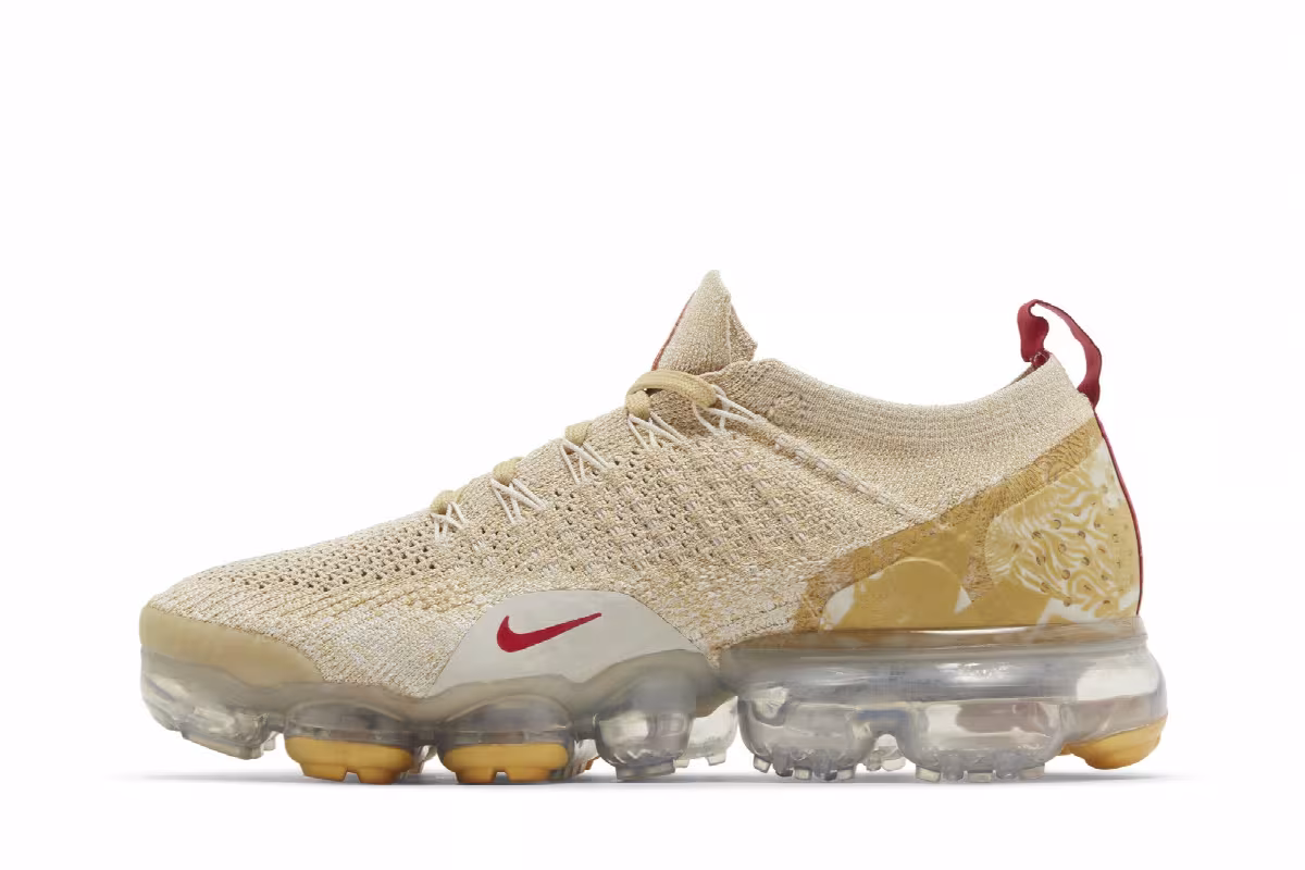 Nike Women's Air VaporMax 2 Flyknit Chinese New Year, view 4