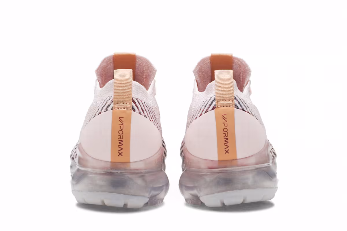 Nike Women's Air VaporMax Flyknit 3.0 Sunset Tint, view 7