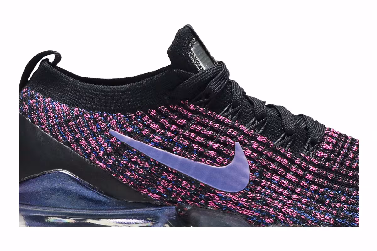 Nike Women's Air VaporMax Flyknit 3 Throwback Future, view 3