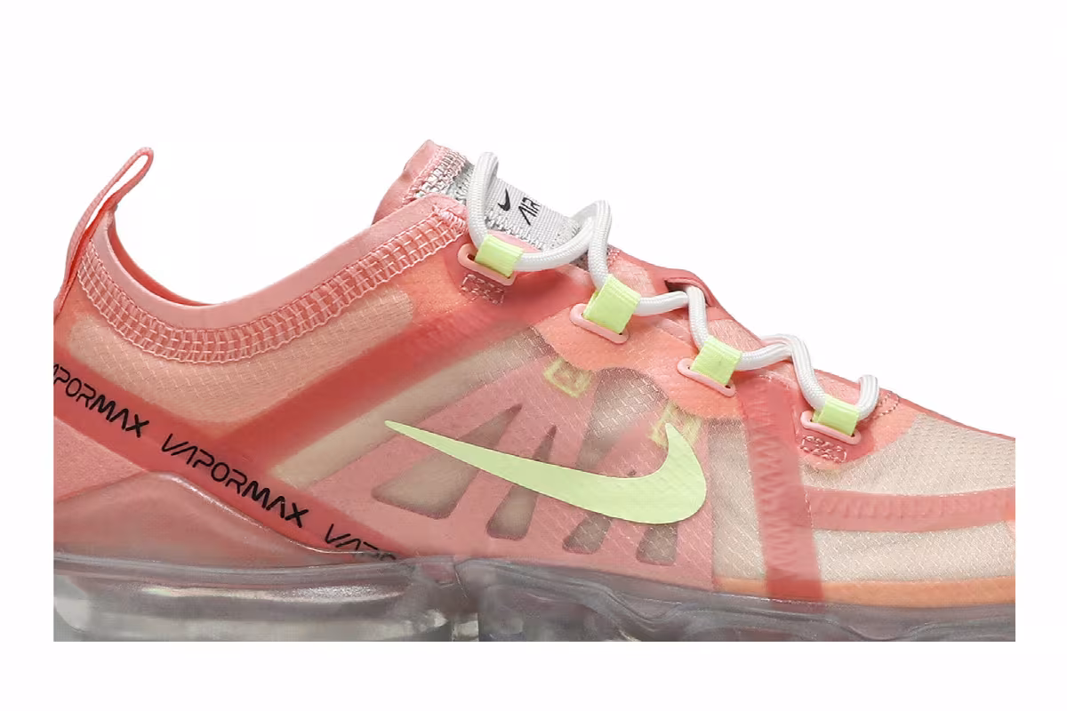 Nike Women's Air VaporMax 2019 Pink Tint, view 3